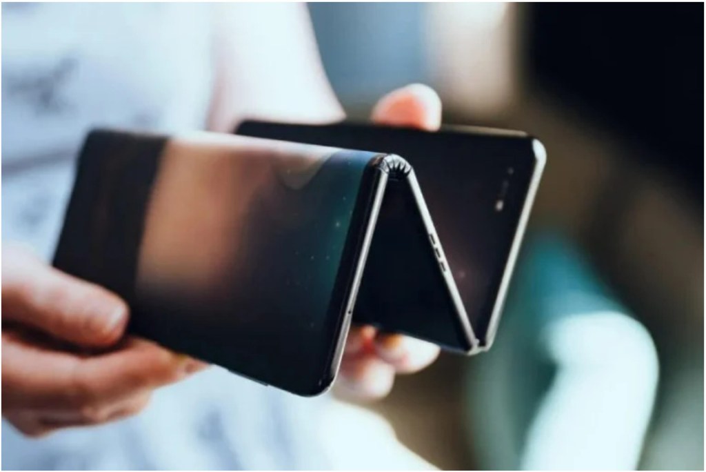 Rumor: Huawei Kembangkan Tri-Folding Smartphone, Dirilis dalam Waktu Dekat