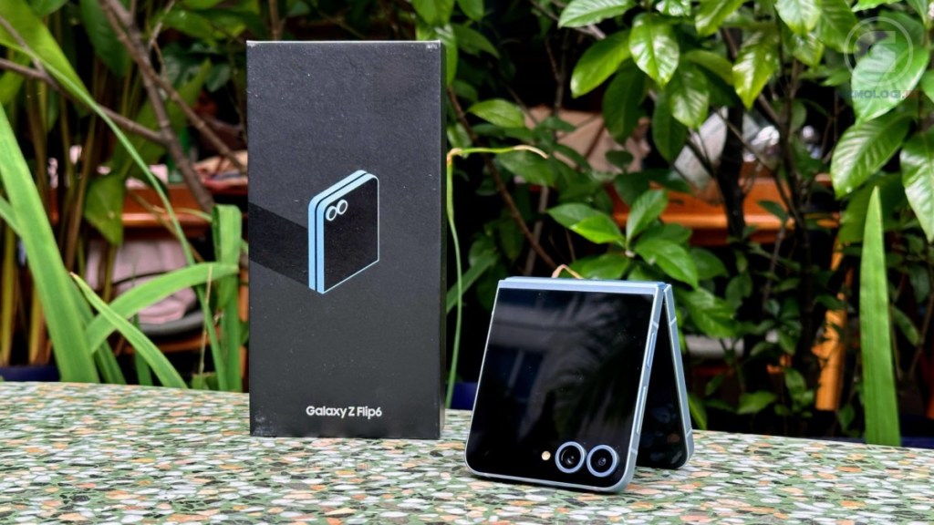 Unboxing Samsung Galaxy Z Flip 6, Desain Makin Kece