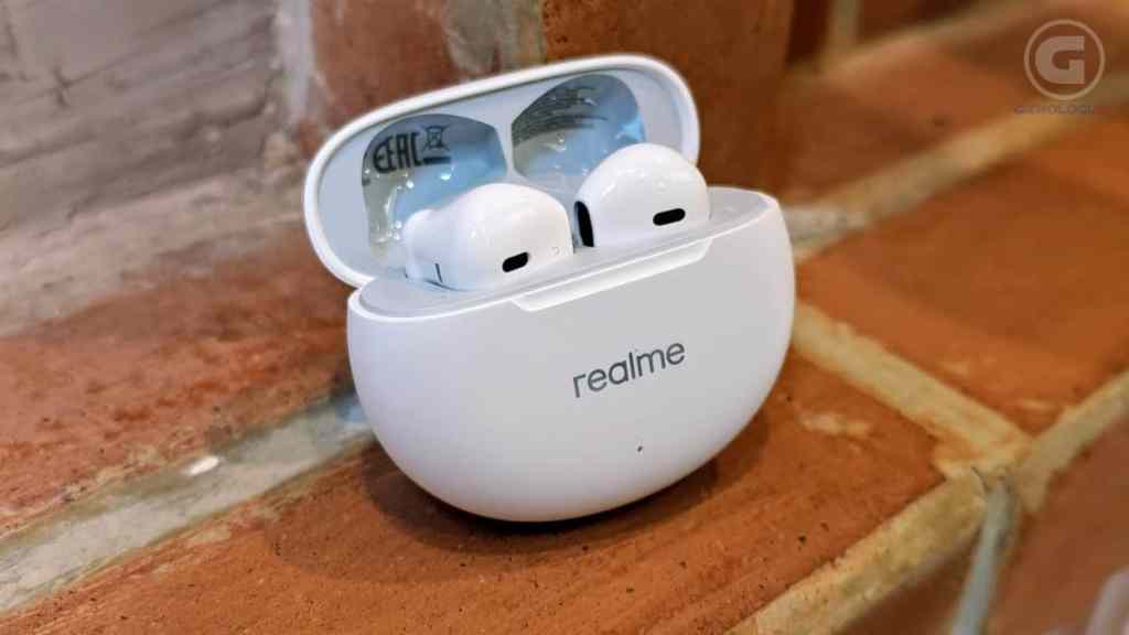realme Buds T01, TWS Open Ear Murah dengan Baterai Tahan Lama
