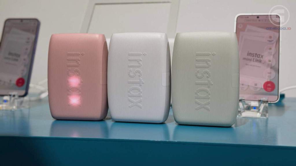 Fujifilm hadirkan instax mini Link 3, Alat Cetak Foto Mungil yang Pas Buat Smartphone