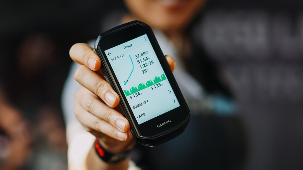 Garmin Edge 1050, Bike Computer dengan Layar Warna & Fungsi Cerdas GroupRide