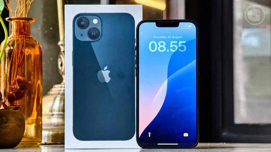 Review iPhone 13 di Tahun 2024: Pilihan Pas dengan Harga Makin Terjangkau